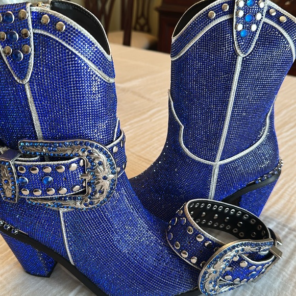 New Super Rare Dolls Kill Sheriff Shine Cowboy Boots - Blue Bling - Picture 9 of 10